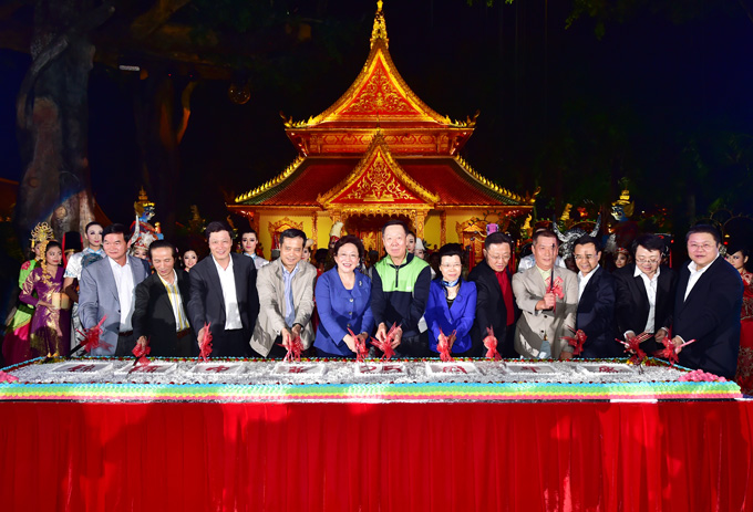 深圳錦綉中華喜迎開業(yè)25周年華誕（圖）