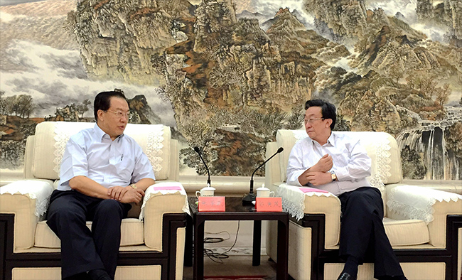 張學(xué)武董事長拜會河南省委書記郭庚茂（圖）