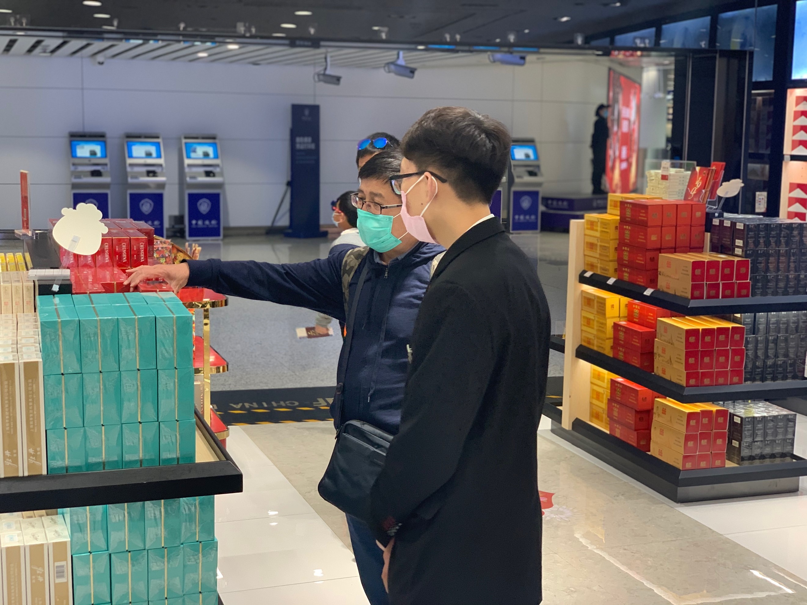 【中國(guó)免稅人在行動(dòng)?黨員先鋒篇】之二： 不忘初心，凝心聚力——中免黨員抗擊疫情，發(fā)揮黨員先鋒模范作用